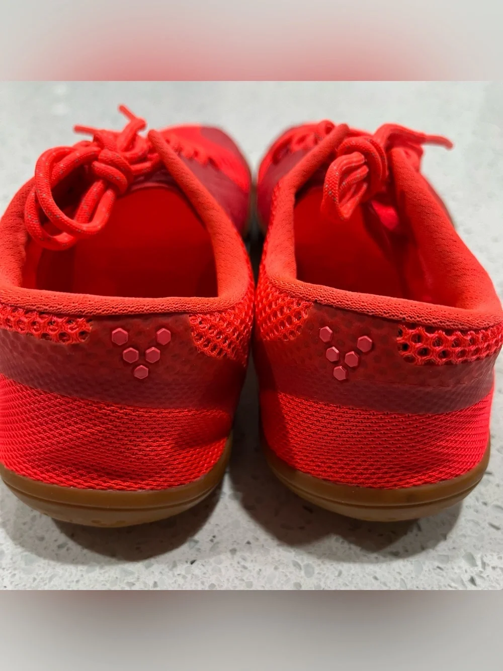 Vivobarefoot Primus Lite III WomensBarefoot Shoes Vibrant Red Size5.5/6 EUR 36